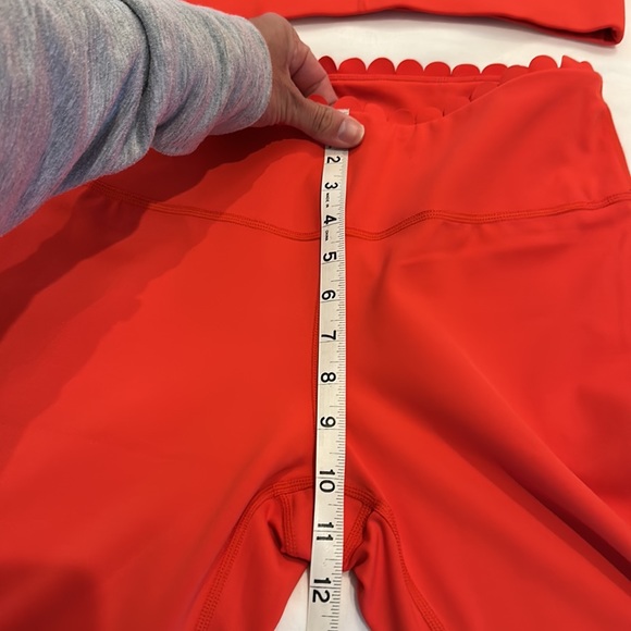 IVL Collective scalloped red leggings (10) and sports bra (8)set. No flaws - Picture 11 of 13